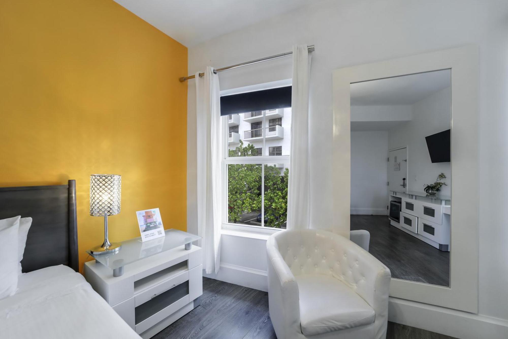 Ithaca Aparthotel Маями Бийч Екстериор снимка